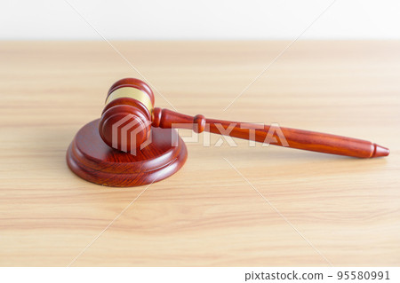 judge gavel on desk. Law, lawyer, judgment, justice auction and bidding concept 95580991