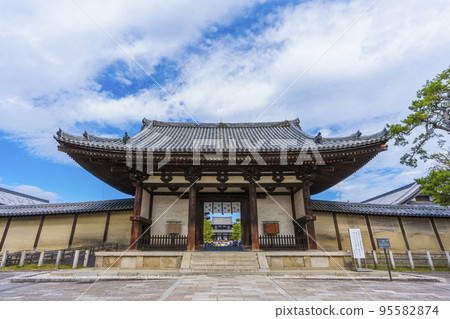 Horyuji Nandaimon Gate (Ikaruga-cho, Ikoma-gun, Nara Prefecture) Horyuji Nandaimon Gate (Ikaruga-cho, Ikoma-gun, Nara Prefecture) 95582874