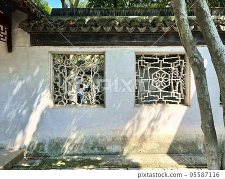 中國蘇州同里古鎮 中國蘇州同里古鎮 95587116