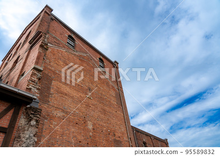 Exterior view of the Handa red brick building of Kabuto Beer's manufacturing factory in Handa City, Aichi Prefecture Exterior view of the Handa red brick building of Kabuto Beer's manufacturing factory in Handa City, Aichi Prefecture 95589832