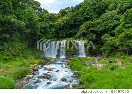 Scenery of Kirihara Falls 95597000