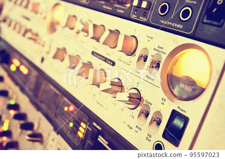 amplifier equipment amplifier equipment 95597023