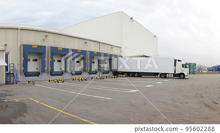 Distribution center 95602288