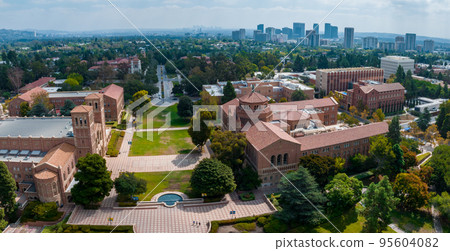 Aerial view of the campus at the University of California, Los Angeles, UCLA. Royce Hall is one of four original buildings of the UCLA campus. 95604082