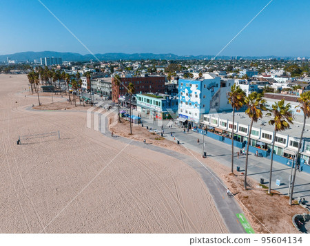 Aerial view of the shoreline in Venice Beach, CA, USA Aerial view of the shoreline in Venice Beach, CA, USA 95604134