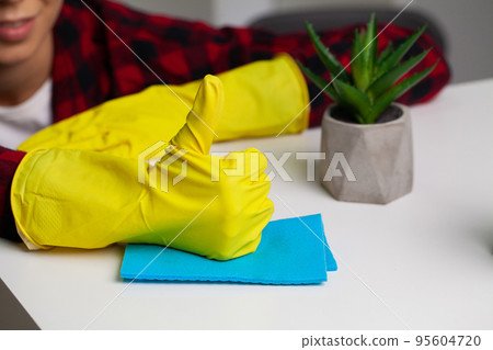 Cleaner Cleaning Desk With Rag In Office 95604720