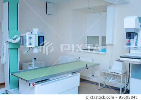 Interior of a modern X-ray inspection cabinet in private clinic Interior of a modern X-ray inspection cabinet in private clinic 95605843