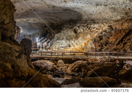Magnificent underground palace Akiyoshido Magnificent underground palace Akiyoshido 95607376
