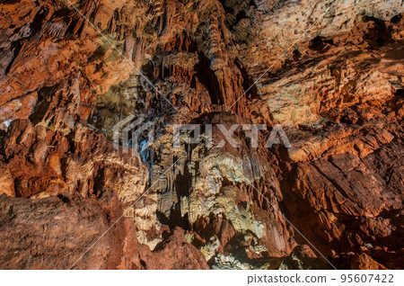 Magnificent underground palace Akiyoshido Magnificent underground palace Akiyoshido 95607422