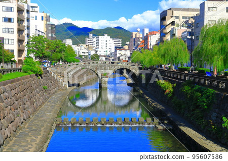 [長崎縣]晴好時長崎的眼鏡橋 95607586