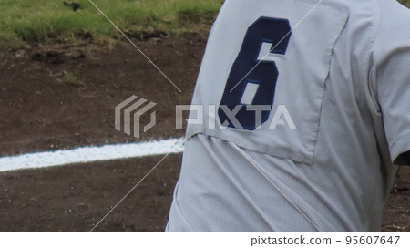 棒球運動員制服號碼“6” 95607647