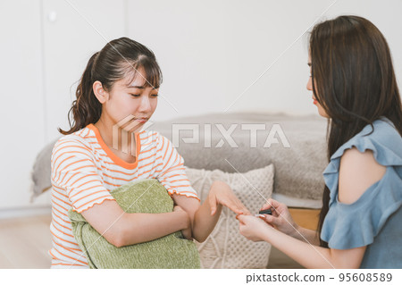 修指甲 指甲油 女生 95608589