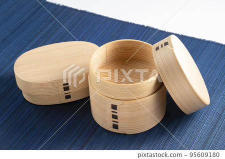 【秋田縣的傳統工藝品】大館蓑衣 95609180