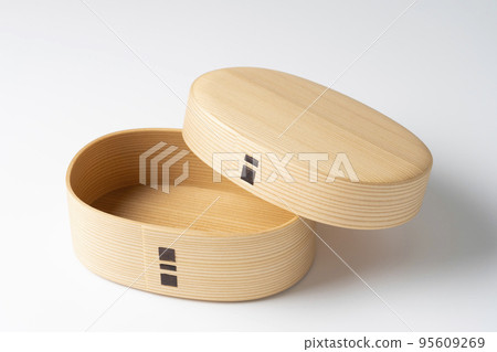 [Traditional Crafts of Akita Prefecture] Odate Magewappa 95609269