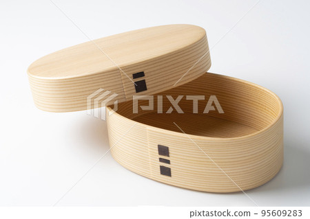[Traditional Crafts of Akita Prefecture] Odate Magewappa 95609283