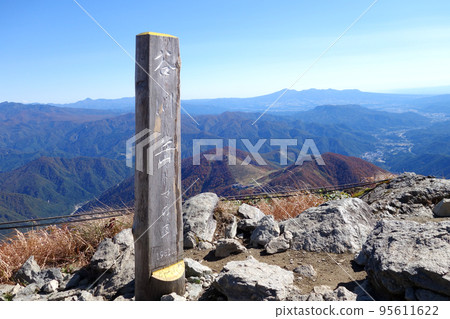 谷川岳登山路線的景色 谷川岳登山路線的景色 95611622
