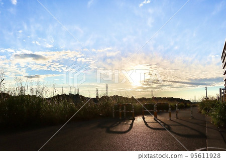 After school riverbed 95611928