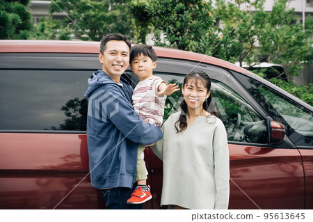 Family image driving with a boy 95613645