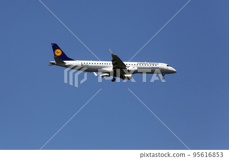 Embraer ERJ-195, registration D-AEMA of Lufthansa CityLine landing at Zagreb Airport Pleso 95616853