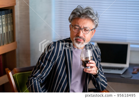 咖啡味道鮮美 95618495