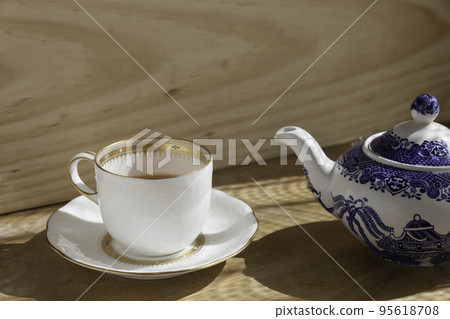 紅茶 95618708