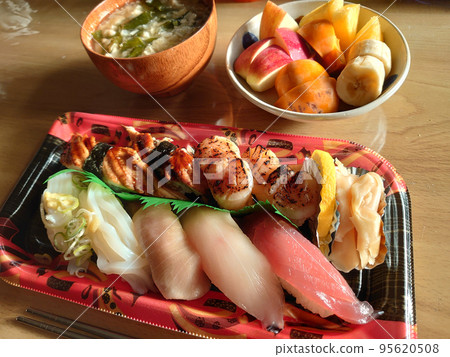 “壽司”日本料理/江戶前握（海鮮握）午餐套餐 95620508