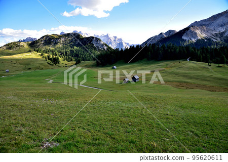 Highland meadows 95620611
