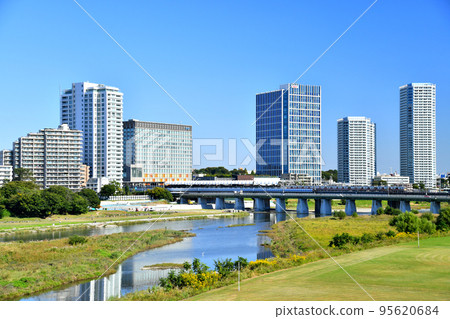 新二子橋 / 從玉川看二子玉川站（東京都世田谷區）[2022年10月] 95620684