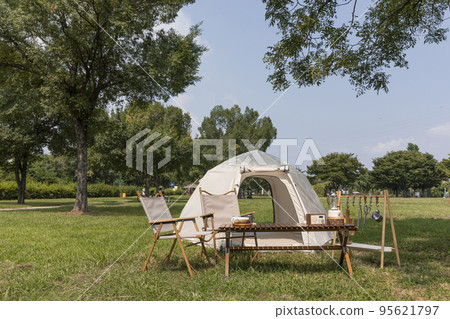 camping mood aesthetics_tents and camping gear camping mood aesthetics_tents and camping gear 95621797