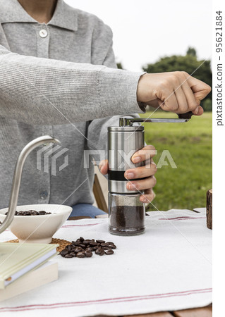 camping mood aesthetics_ground coffee beans 95621884