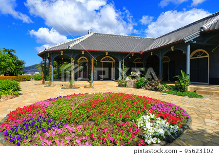 [Nagasaki Prefecture] Sunny Nagasaki Glover Garden (former Glover House) 95623102