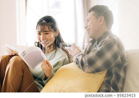 新婚同居好朋友情侶頭像 95623415