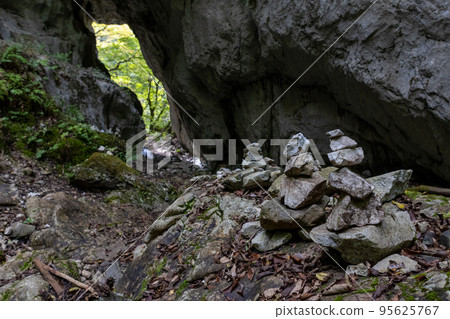 Taishakukyo Gorgeous Gate 95625767