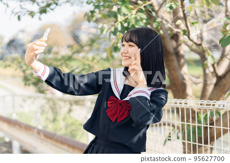 高中女生自拍 高中女生自拍 95627700