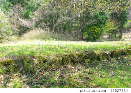 Yahazu Castle, an impregnable mountain castle in the Middle Ages, ruins of a residence at the foot of the mountain 1, Tsuyama City, Okayama Prefecture 95627884