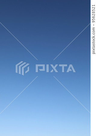 Blue sky 95628521