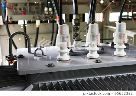 Annual inspection of cubicle-type high-voltage receiving and transforming equipment Transformer transformer Annual inspection of cubicle-type high-voltage receiving and transforming equipment Transformer transformer 95632382