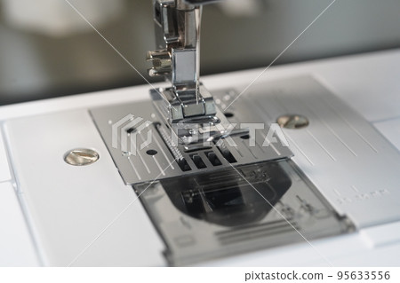 Sewing machine Sewing machine 95633556