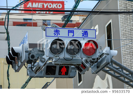 Four-sided traffic light on Akamon-dori, Osu shopping district, Nagoya city 95633570