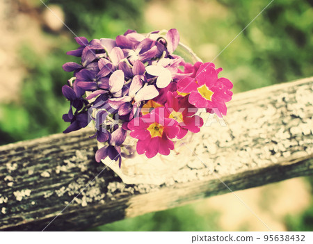 Spring bouquet of flowers Spring bouquet of flowers 95638432