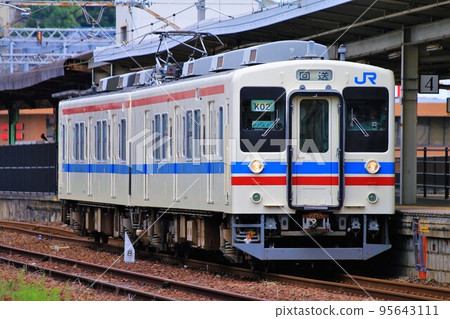 山陽本線下關站 Series 105 山陽本線下關站 Series 105 95643111