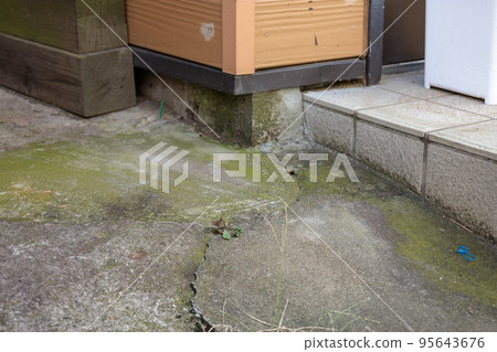 土地住宅用地邊界房地產形象 土地住宅用地邊界房地產形象 95643676