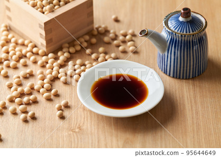 Soy sauce image Soy sauce image 95644649
