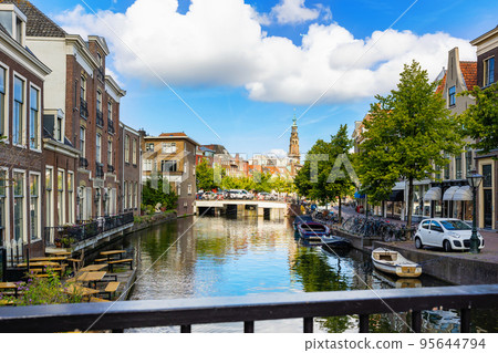 Streets along canal of Leiden, Netherlands 95644794