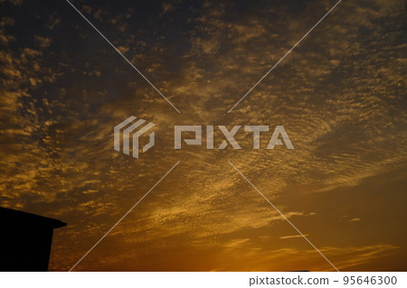 Sunset 95646300