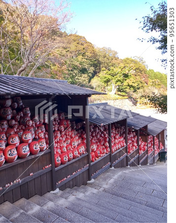 Katsuoji Temple just before autumn leaves Katsuoji Temple just before autumn leaves 95651303