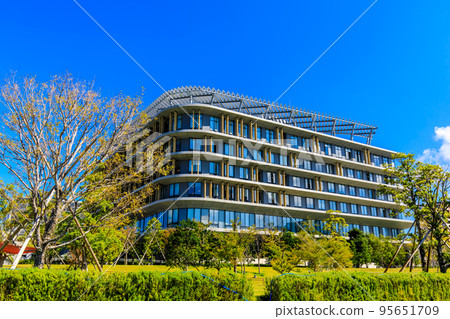 Nagasaki Prefectural Police Headquarters [Nagasaki City] 95651709