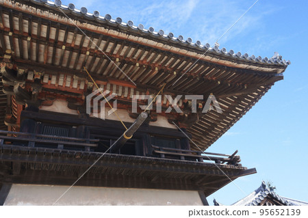 國寶法隆寺東院鐘樓將棋（奈良縣生駒郡斑鳩町） 95652139