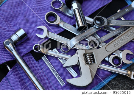 汽車和摩托車工具（維修、保養、圖像） 95655015