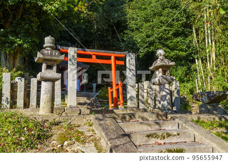 Mitsui Shrine (Ikaruga Town, Ikoma District, Nara Prefecture) 95655947